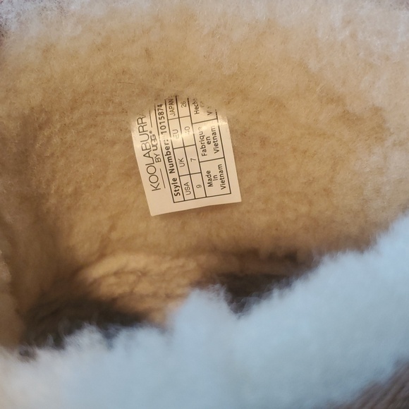Koolaburra By UGG Cozy Tan with Bows Sz. 8 Boots - Picture 9 of 11